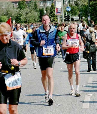 Bei Kilometer 33 mit deutlichen Ermdungserscheinungen